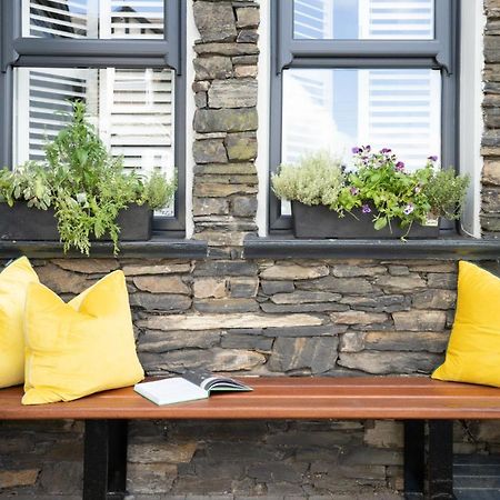 Modern Home In Windermere By Letmestay Exterior photo